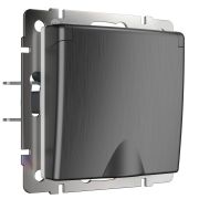 WL04-SKGSC-01-IP44/ Розетка влагозащ. с зазем. с защит. крышкой и шторками (графит рифленый)